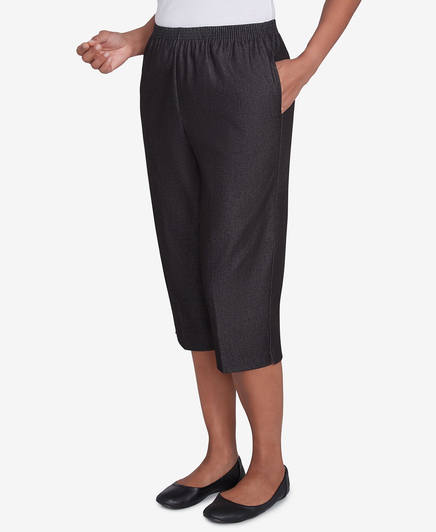 Женские джинсы Alfred Dunner Petite Pull-On Capri, цвет: Чёрный — фото 3