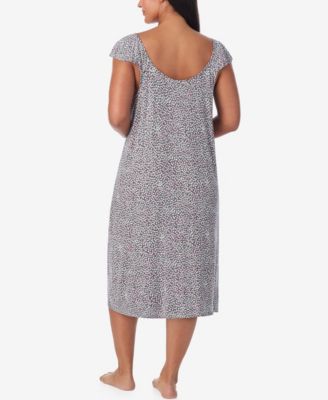 Plus Size Sleeveless Long Gown