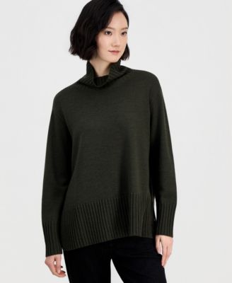 Women's Wool Turtleneck Sweater
