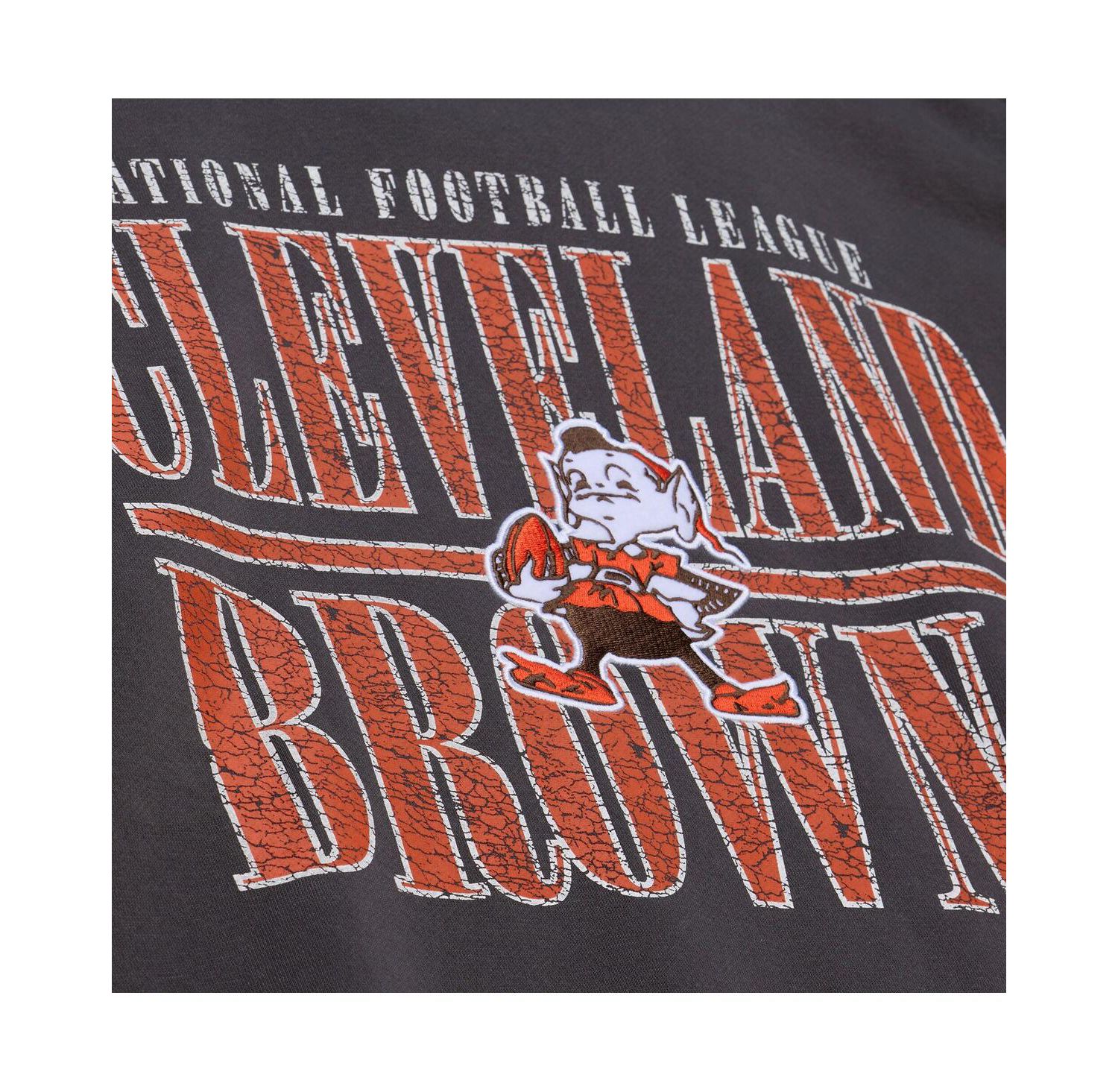 Men's Black Cleveland Browns Downtown Crew Vintage Logo Sweatshirt