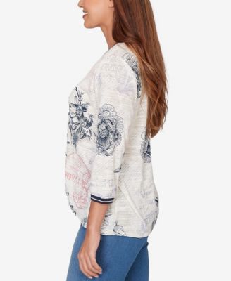 Petite Botanical Stamp Knit Twist Front Top