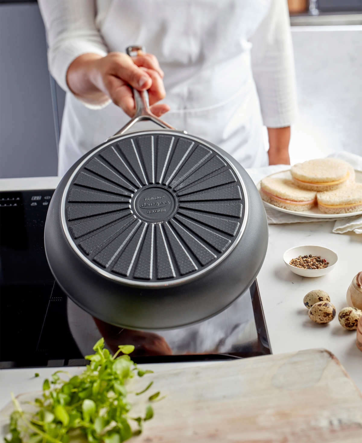 Demeyere Alu Pro 5 Ceramic 10" Fry Pan