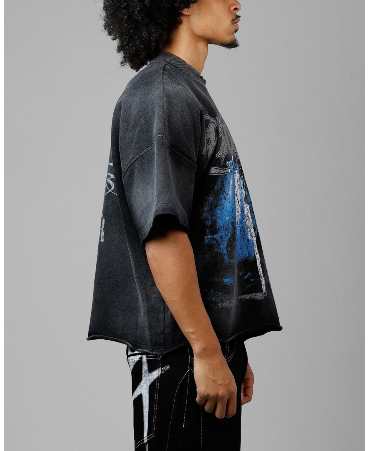 Loiter Men's Excalibur Sword Distressed Tee