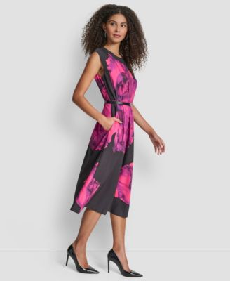 Women's Sleeveless Jewel Neck Fit and Flare Midi Dress