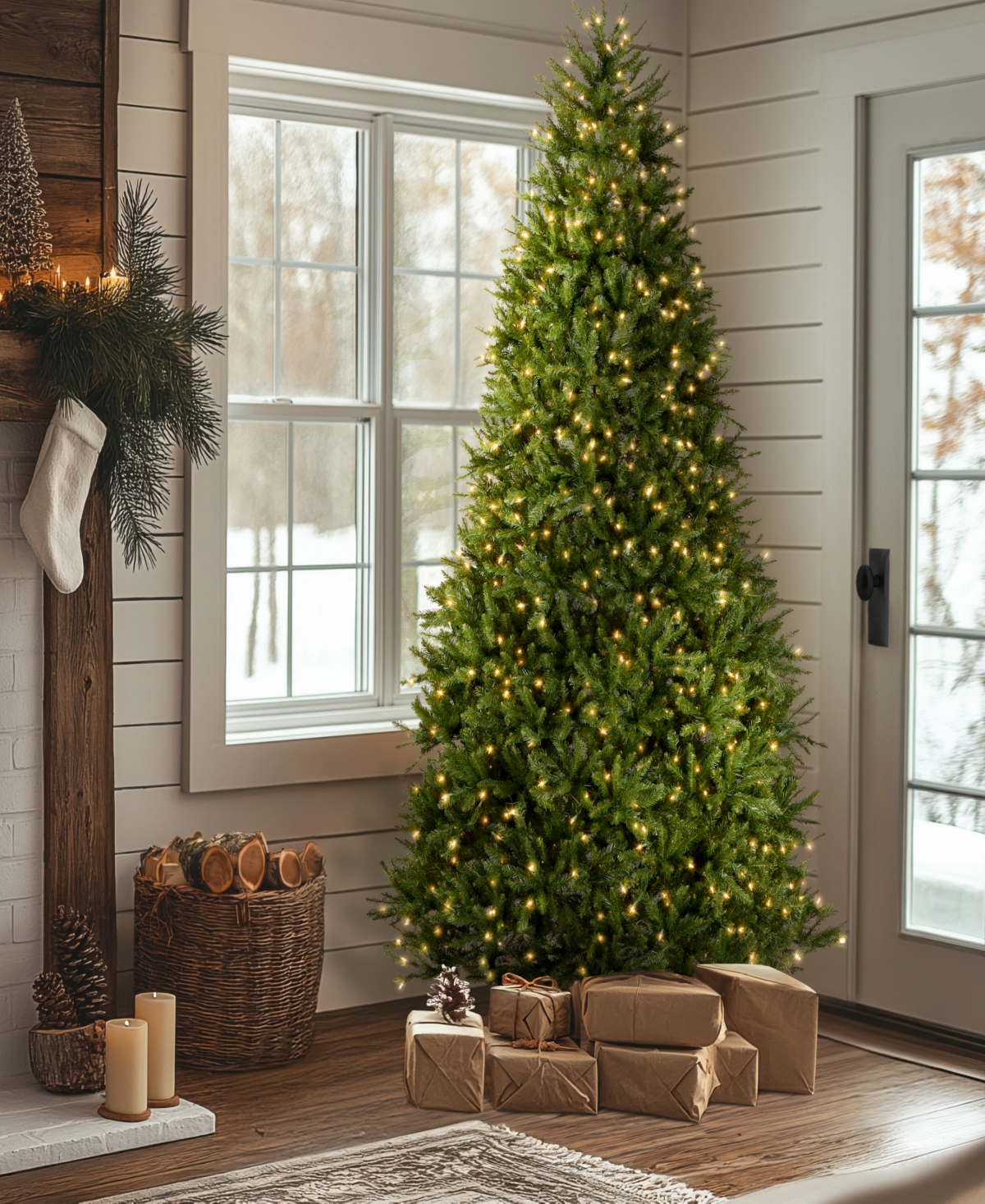 National Tree 9' Dunhill Fir Tree with 900 Clear Lights and PowerConnect