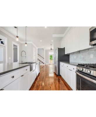 Kitchen Floor Base Cabinet 24-Inch Width x 34.5-Inch Height x 24-Inch Depth with 3 Drawers