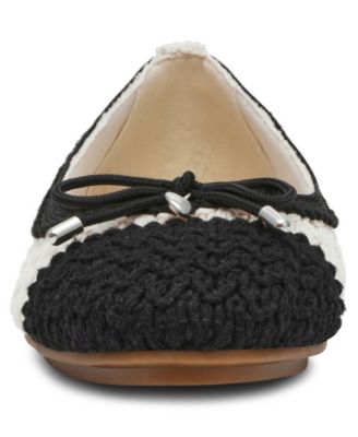 Women's Luci Crochet Cap Toe Ballet Flats