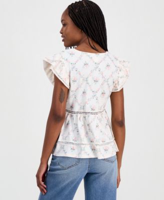 Juniors' Flutter-Sleeve Babydoll Top