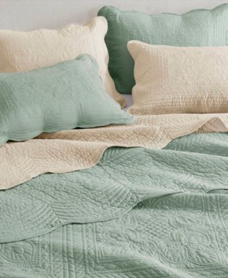 Tuscany Reversible Scalloped Edge 3-Pc. Quilt Set, King/Cal King