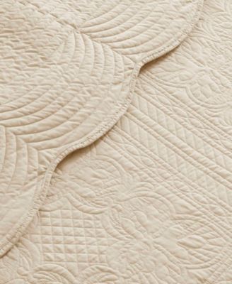 Tuscany Reversible Scalloped Edge 3-Pc. Quilt Set, Full/Queen