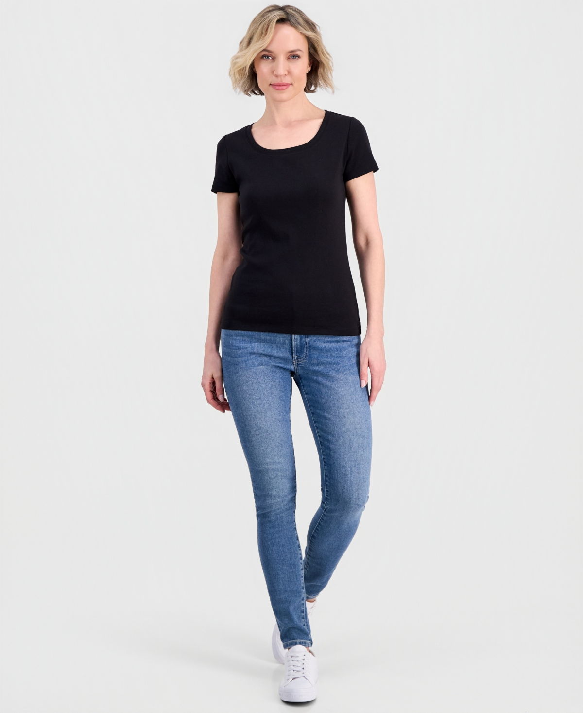 Nautica Jeans Women's Cotton Short-Sleeve Scoop-Neck Tee
