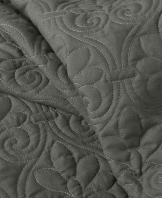 Quebec Open Corner Pleated Quilted Bedspread, King