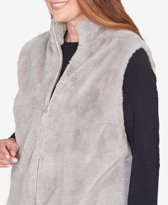 Women's Stockbridge Plush Faux Fur Zip Front Vest Jacket