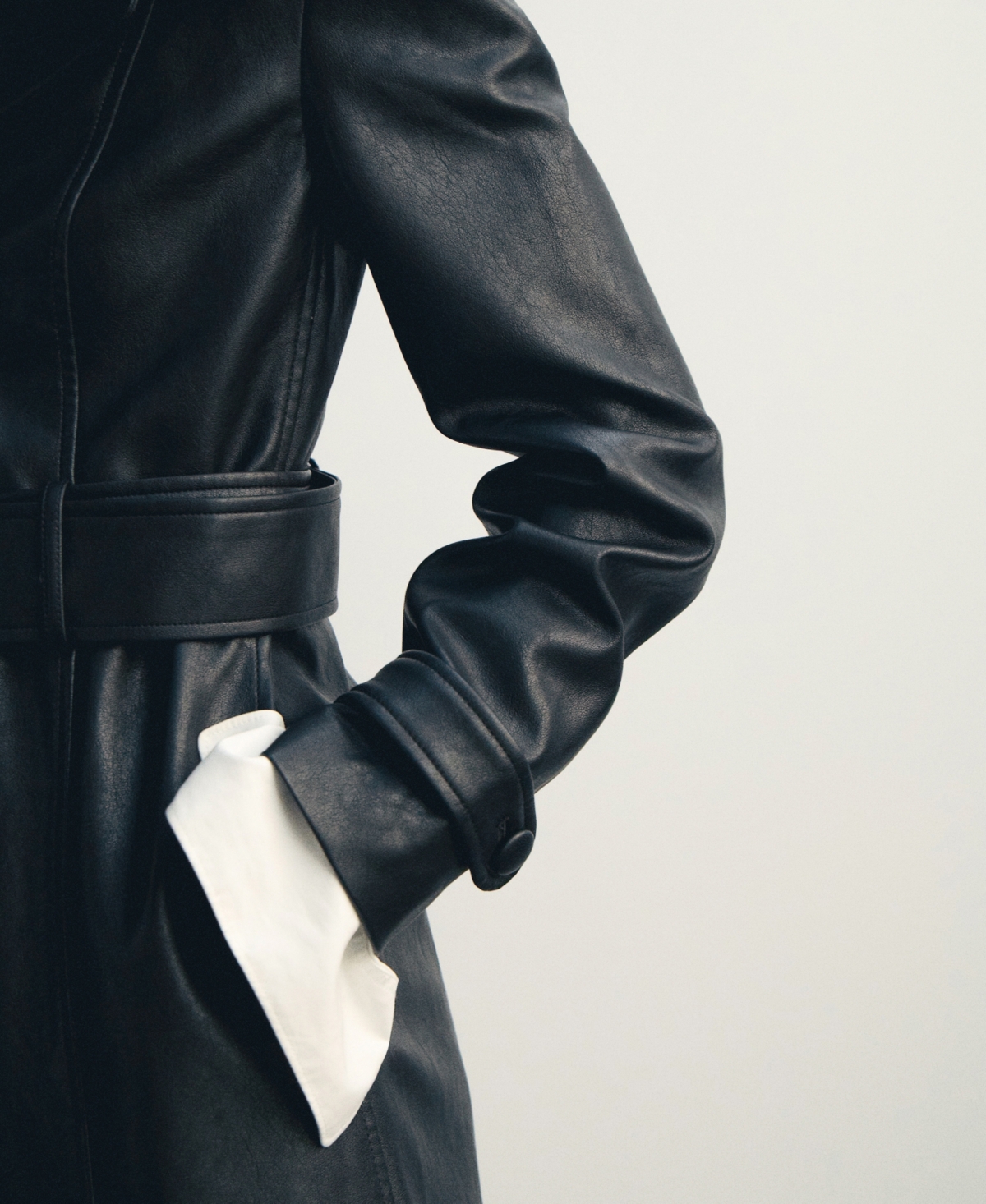 Mango Women's Fur Collar Leather-effect Coat In Black