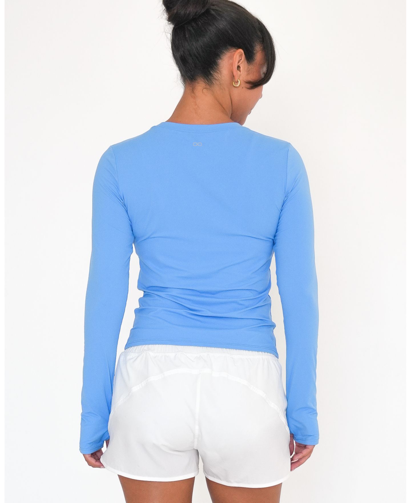 Женский топ Rebody Active Raya Mid Length Compression Nylon Long Sleeve, цвет: Синий — фото 4
