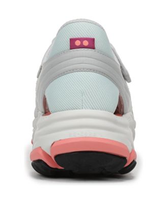 Women's Devotion Max Fisherman Slip-On Sneakers