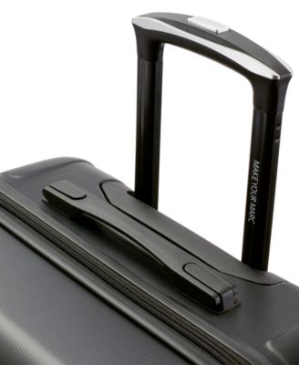 Lotus 29" Upright Luggage