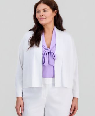 Plus Size Cropped Kissing-Front Shrug
