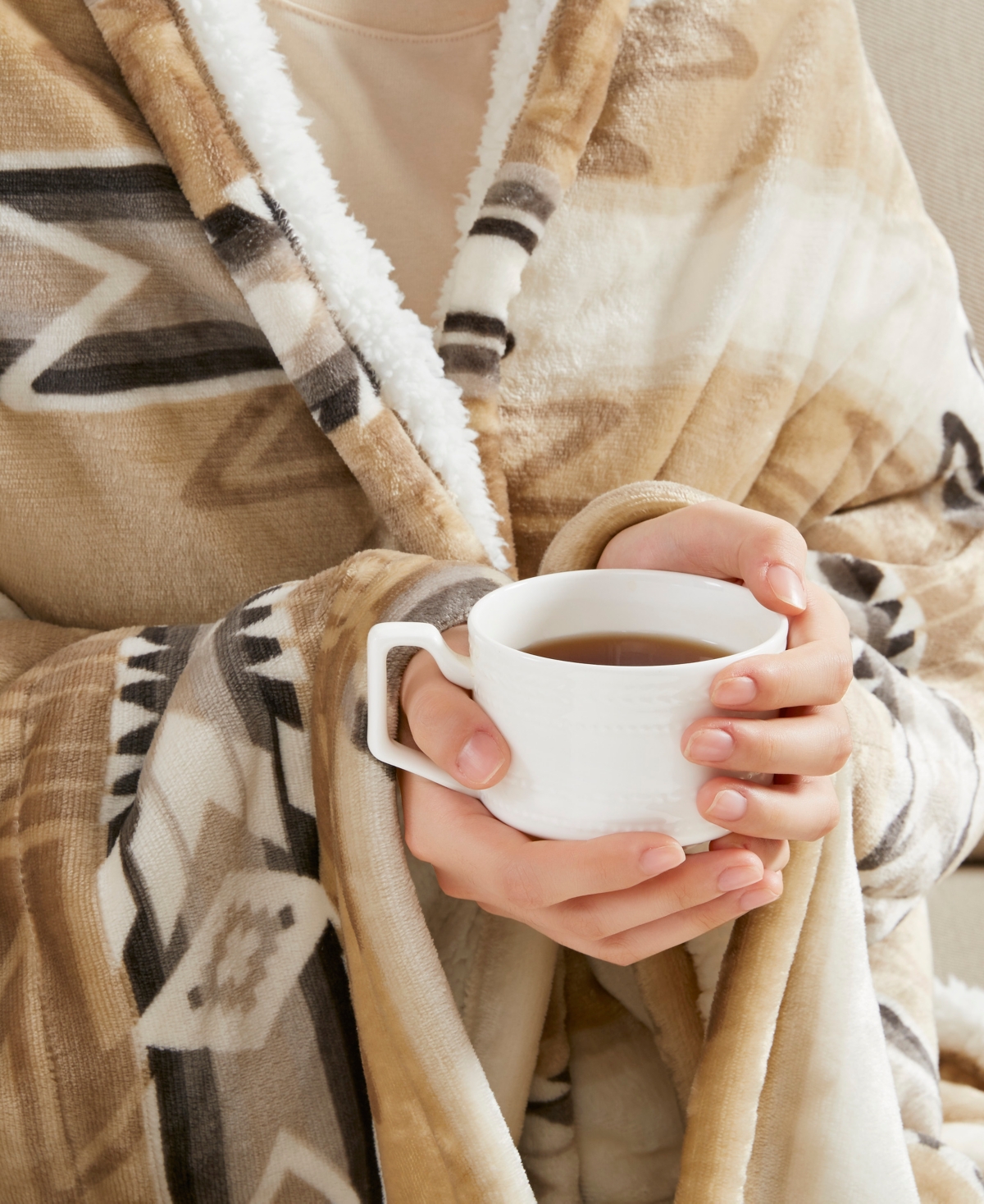 Woolrich Print Plush to Sherpa Heated Throw, 50" x 60"