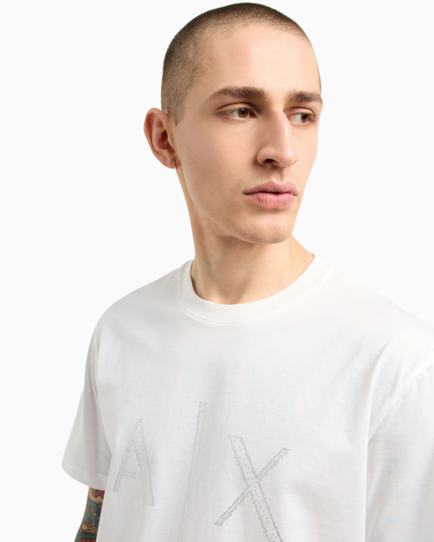 Мужская футболка A|X Armani Exchange Classic-Fit, цвет: Молочный белый — фото 5