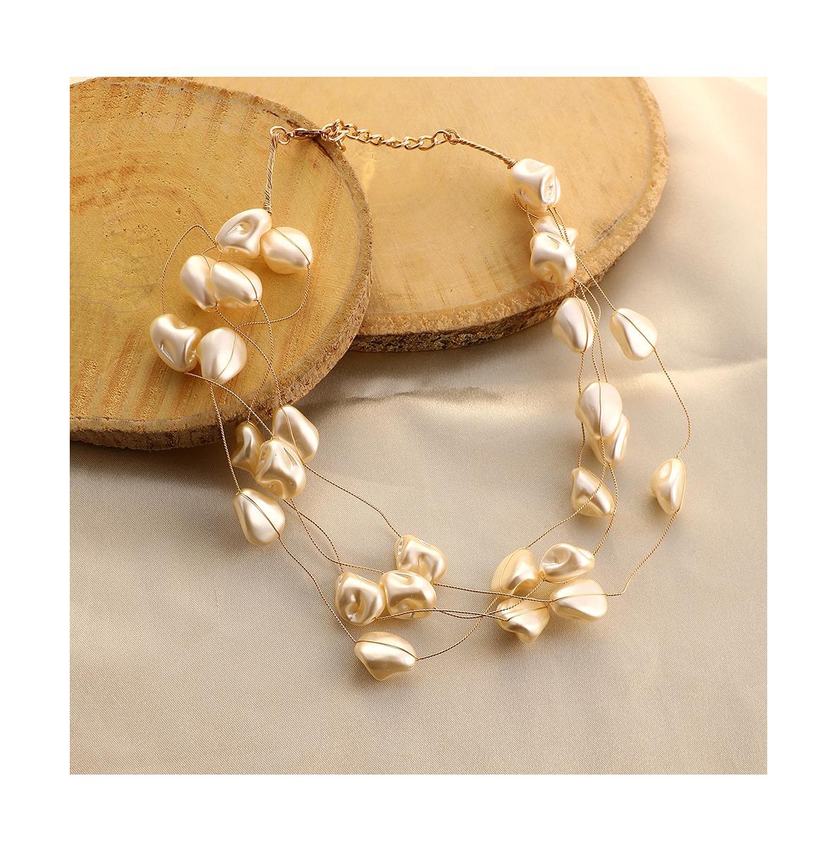 Sohi Women's The Riviera Collar Necklace