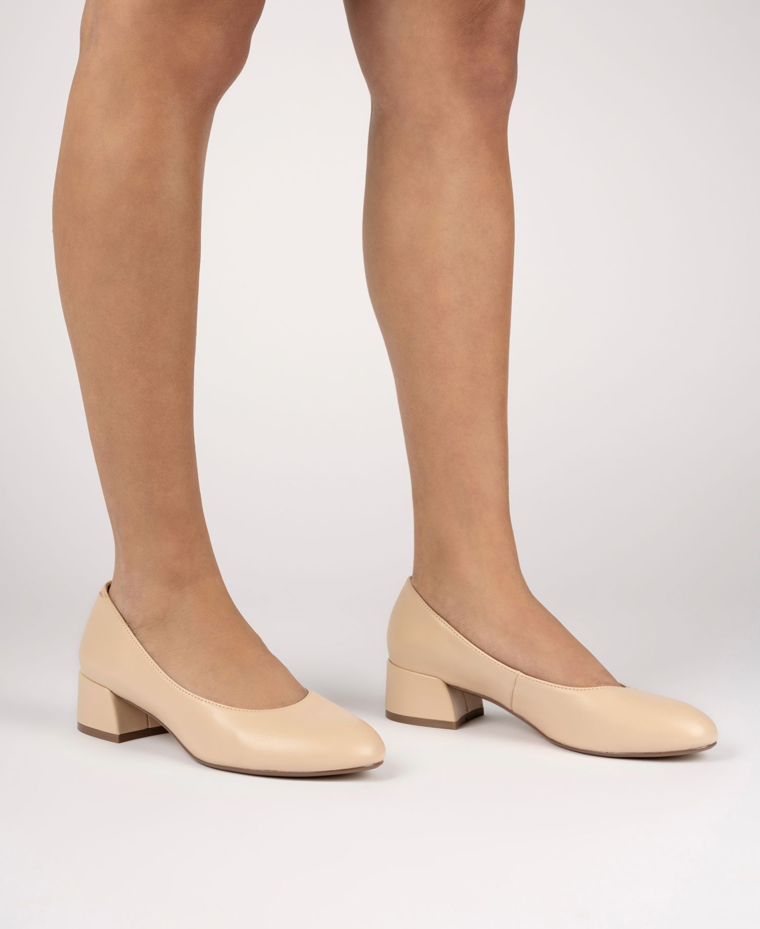 Women's Saarii Round Toe Block Heel Pumps