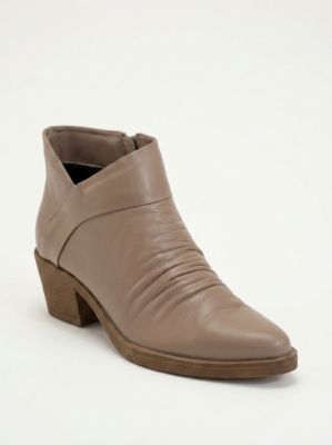 Women's Rule Leather Chunky Boot
