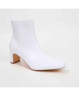 Women's Minimalist Ankle Boots