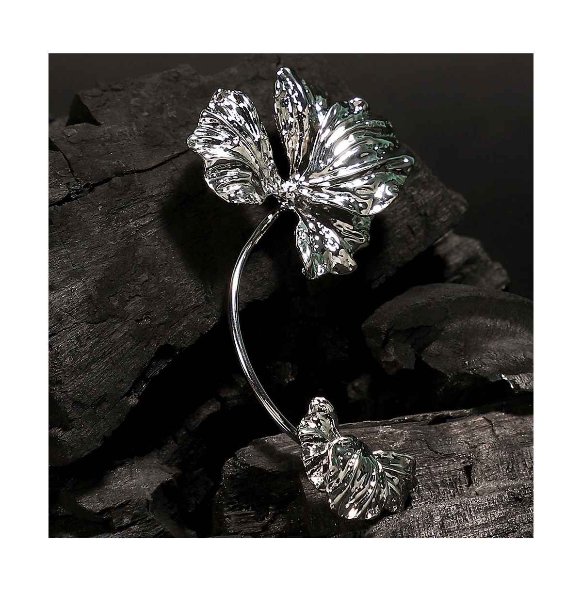 Women's The Withering-Petal Cuff Earrings - Metallic Silver