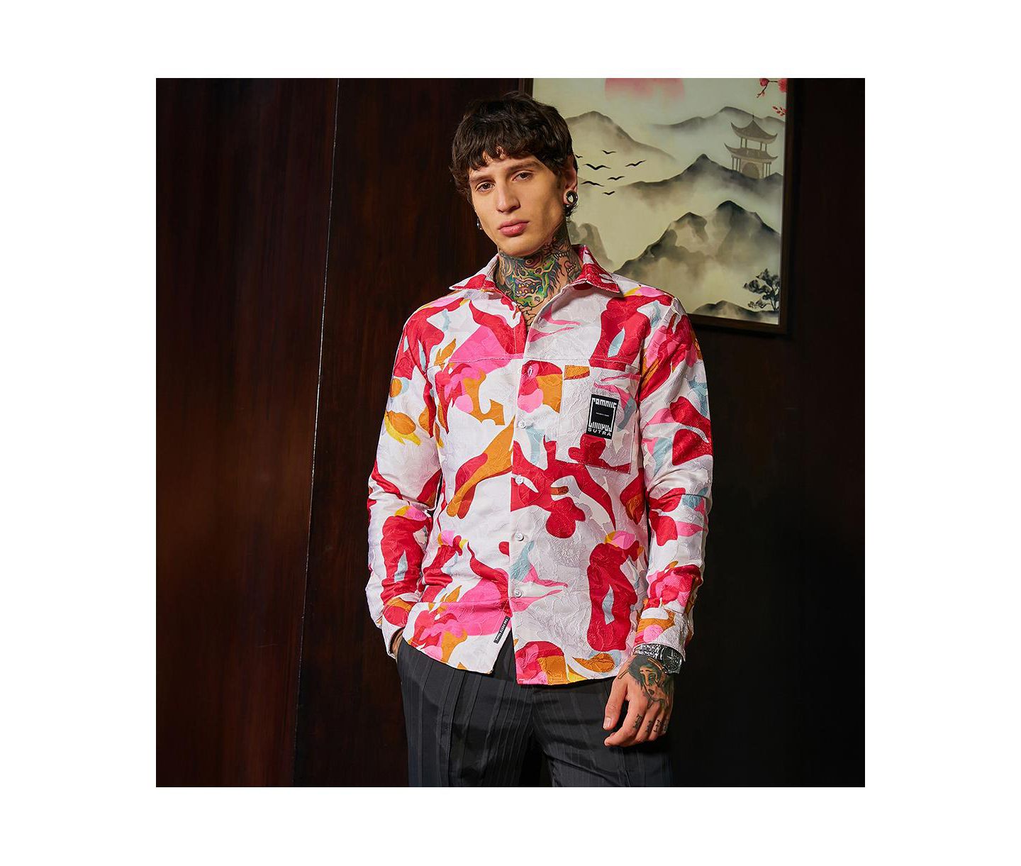 Мужская рубашка Cahoot Campus Sutra Cream White & Scarlet Red Floral-Tactile Relaxed, цвет: Красный — фото 2