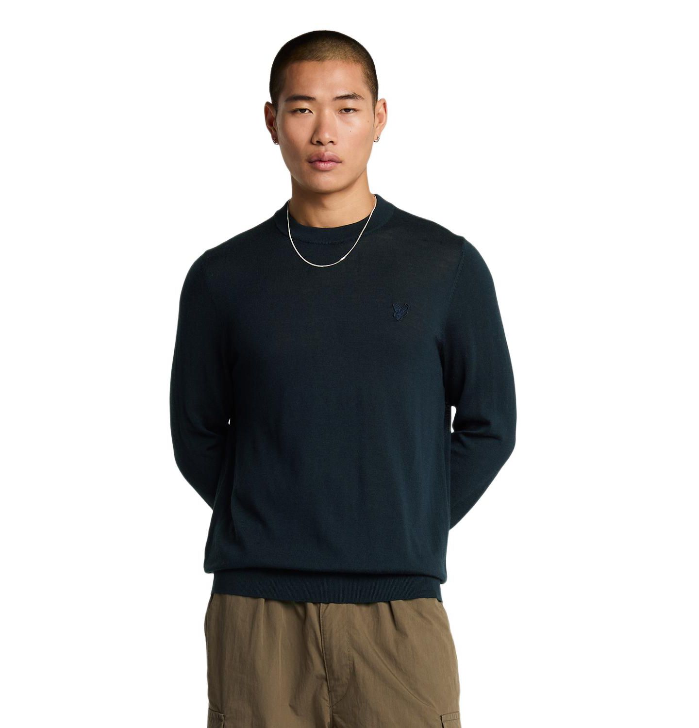 Мужской свитер Lyle & Scott Tonal Eagle Merino Crew Neck, цвет: Тёмный тёмно-синий — фото 1