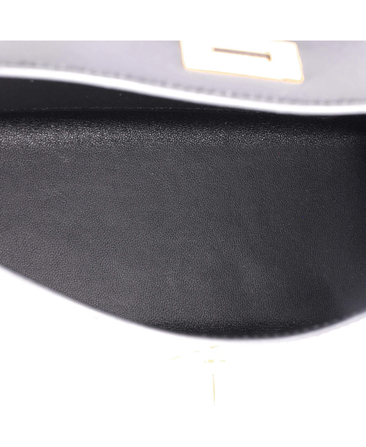 Pre-Owned Hermes Kelly 20 Handbag Black Tadelakt with Gold Hardware