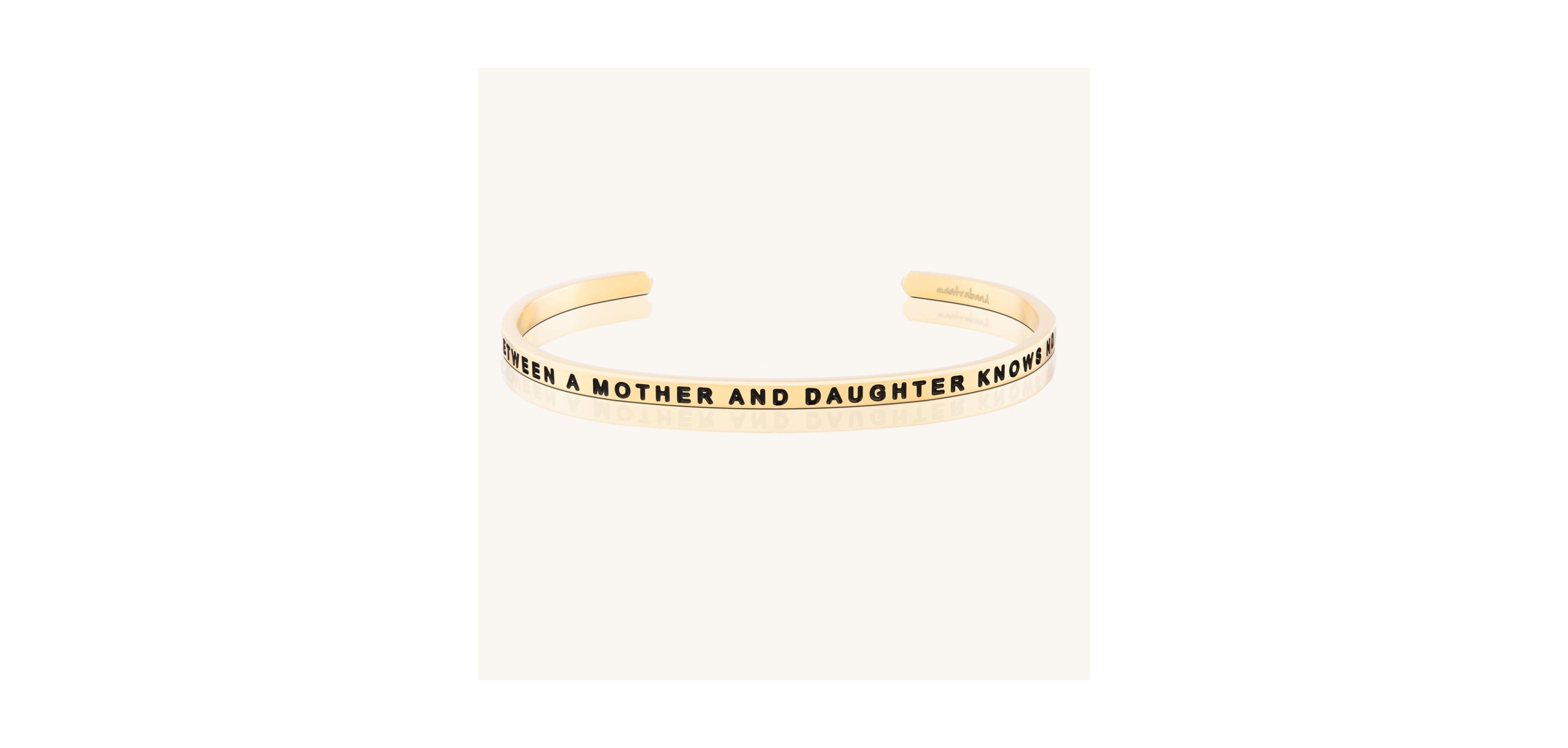 Mantra Sliver The Love Between A Mother And Daughter Knows No Distance Bracelets