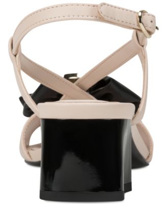 Women's Suttyn Buckle Sandals