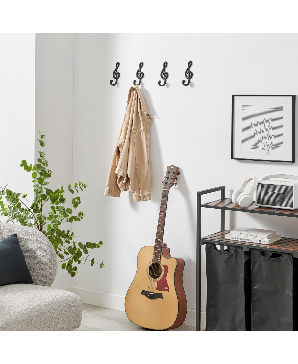 Danya B 4 Piece Musical Note Treble Clef Wall Sculpture Hook Set