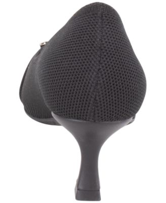 Women's Canterbury Kitten Heel Pumps