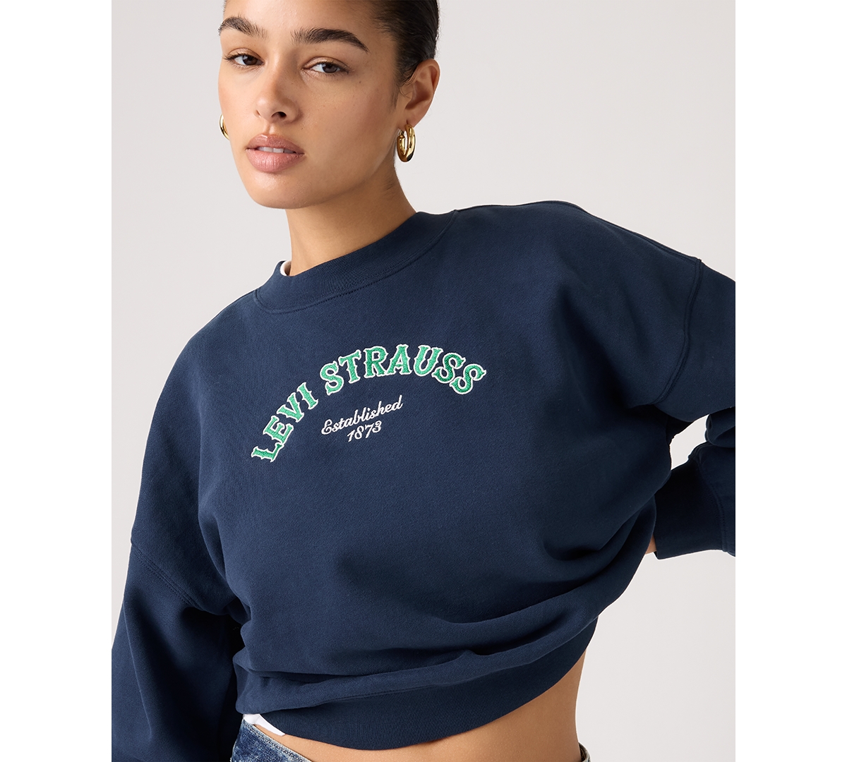 Levi's Juniors' Graphic Boxy Crew Neck Sweatshirt