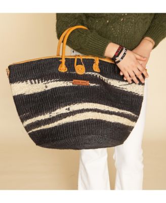 Black & White Love Beaded Bracelet – Handmade with Purpose