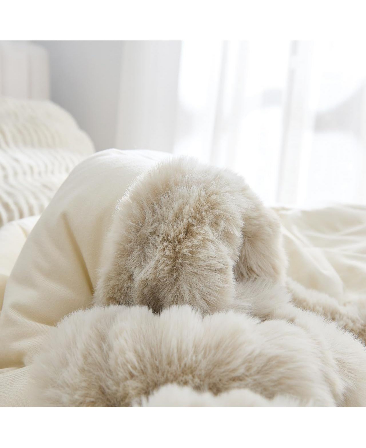 Coma Inducer Chunky Bunny Peak of Cozy Oversized Comforter