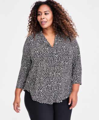 Plus Size Printed V-Neck 3/4-Sleeve Top