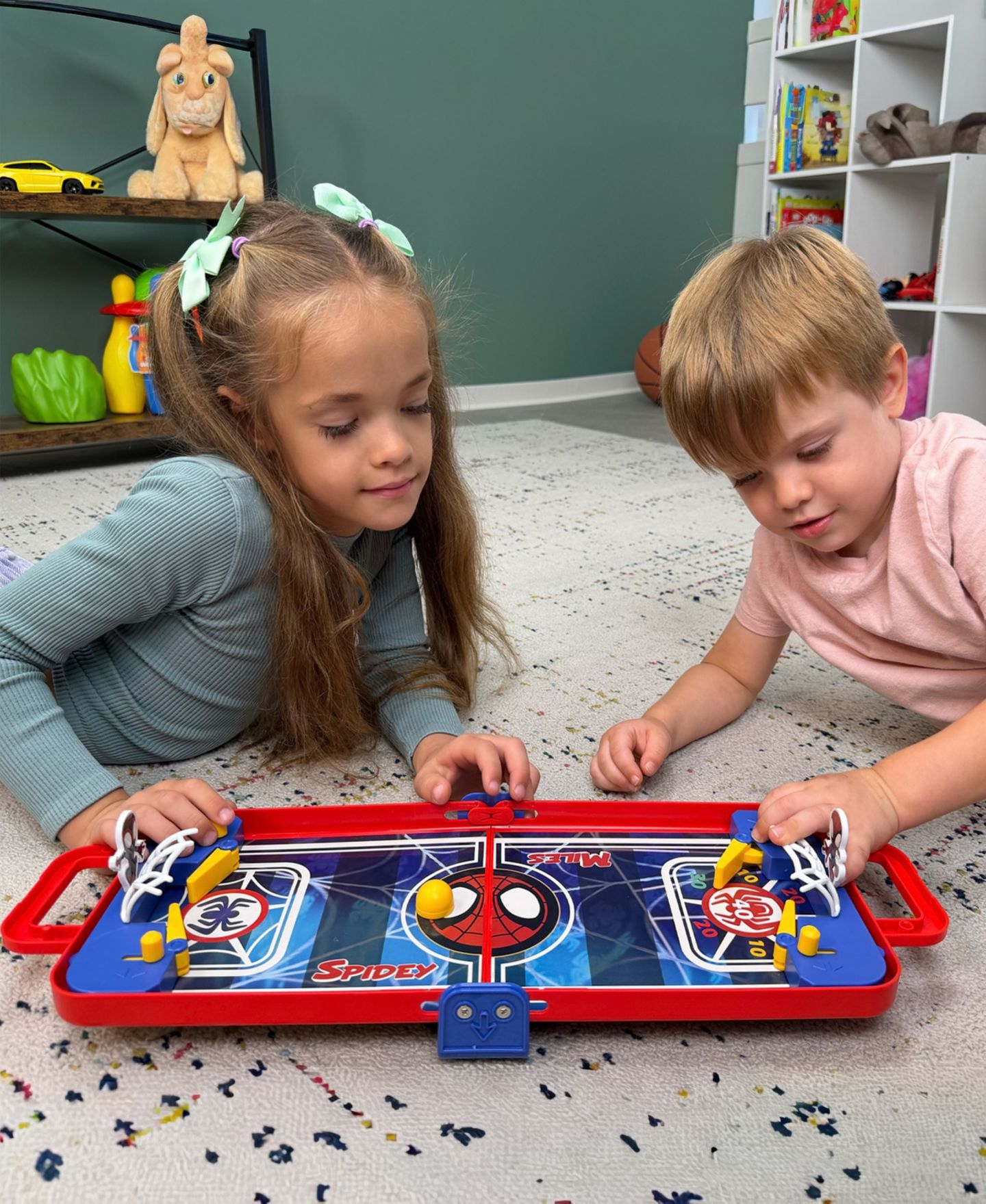 Детская игрушка World Tech Toys Spidey and His Amazing Friends 4-in-1 Tabletop Game, Ages 4+ — фото 4