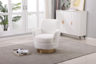 Cozy and Versatile Swivel Chair with Spacious Seating