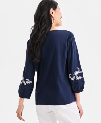 Women's Embroidered V-Neck 3/4-Sleeve Top