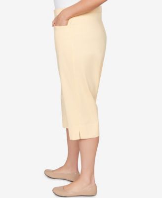 Plus Size Classic Pastel Millenium Allure Clamdigger Pants