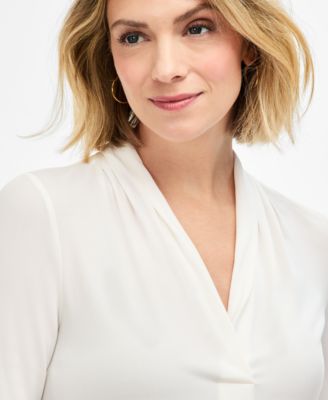 Women's 3/4 Sleeve V-Neck Knit Top