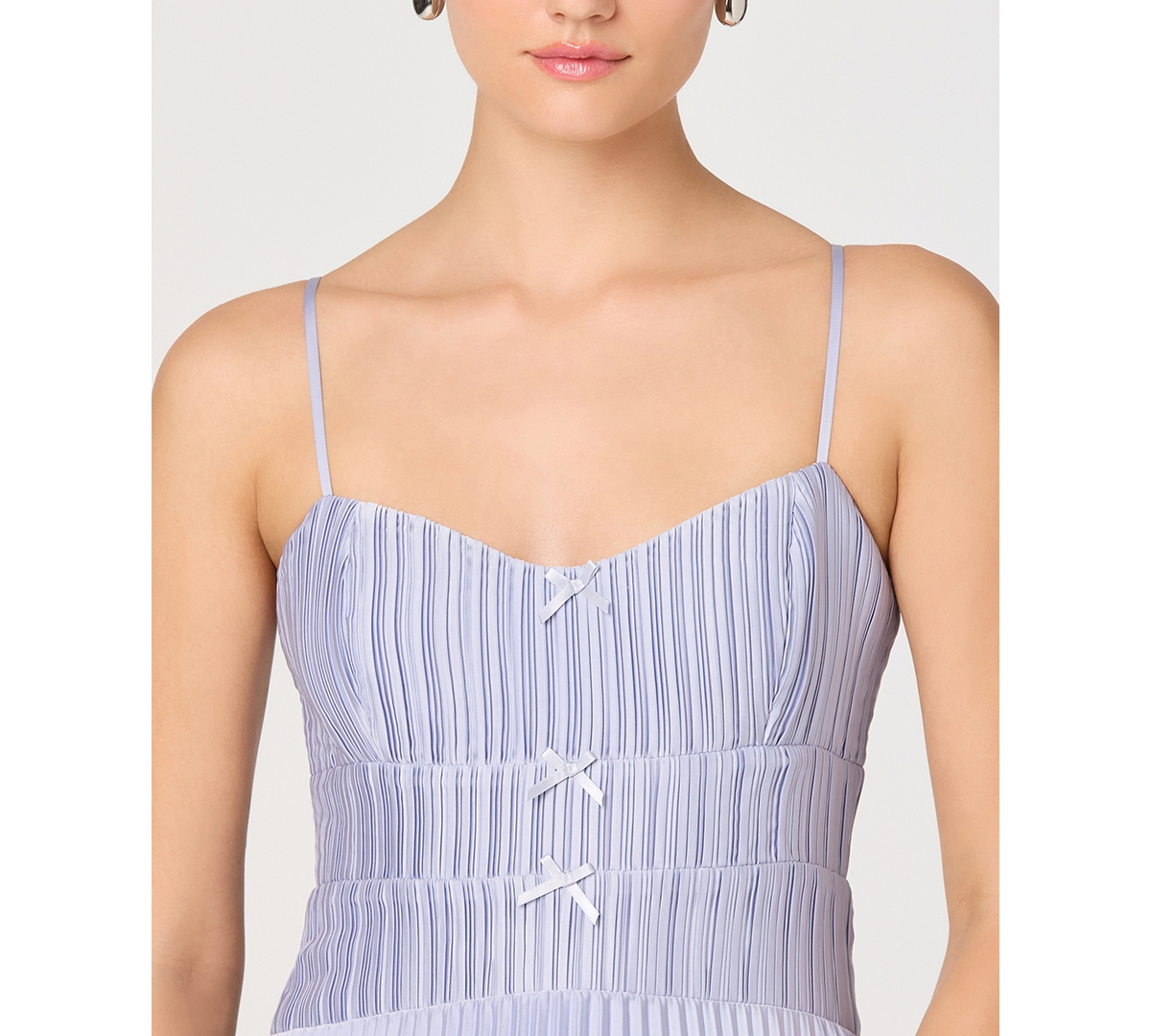 Astr the Label Women's Sweetheart Neck Pleated A-Line Midi Dress