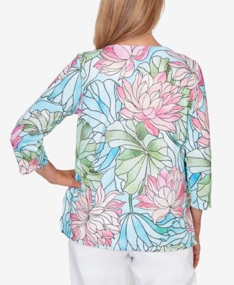Petite Classic Stained Glass Floral Print Top with Necklace
