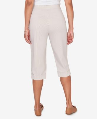 Petite Classic Stretch Stripe Clamdigger Capri Pants