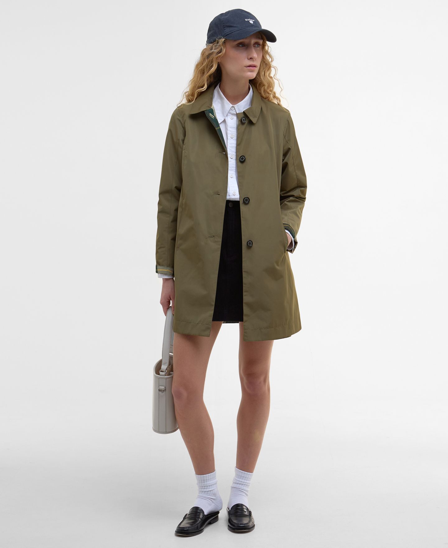 Женская куртка Barbour Babbity Showerproof Reversible, цвет: Зелёный — фото 2