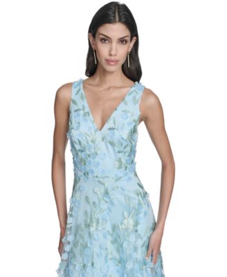 Petite 3D Floral Appliqu&eacute; Gown